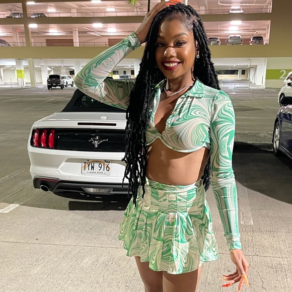 2 Piece Tennis Skirt Set - Picture 2 of 3